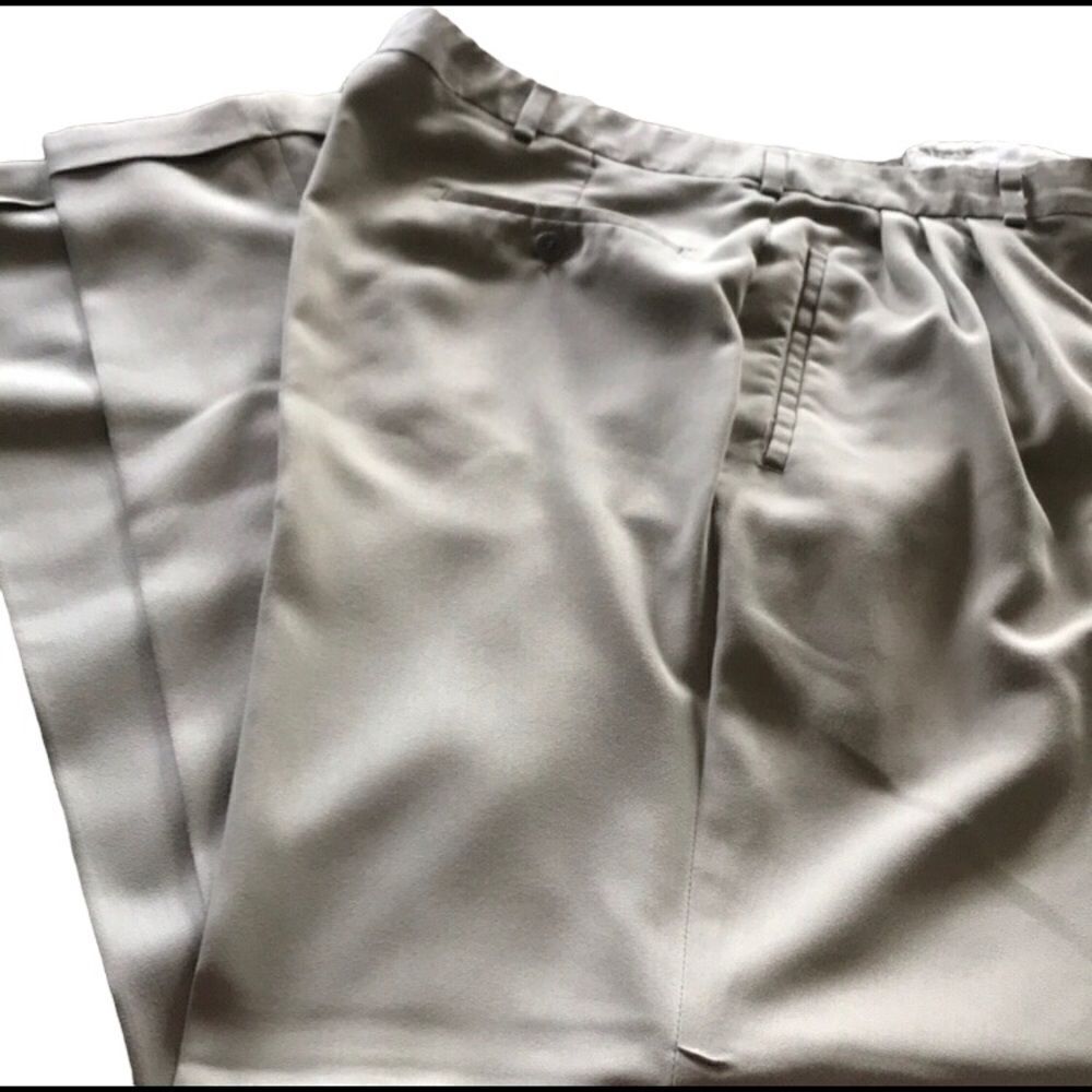 Savage 36 x 34 dress pants pleats excellent condition see pics